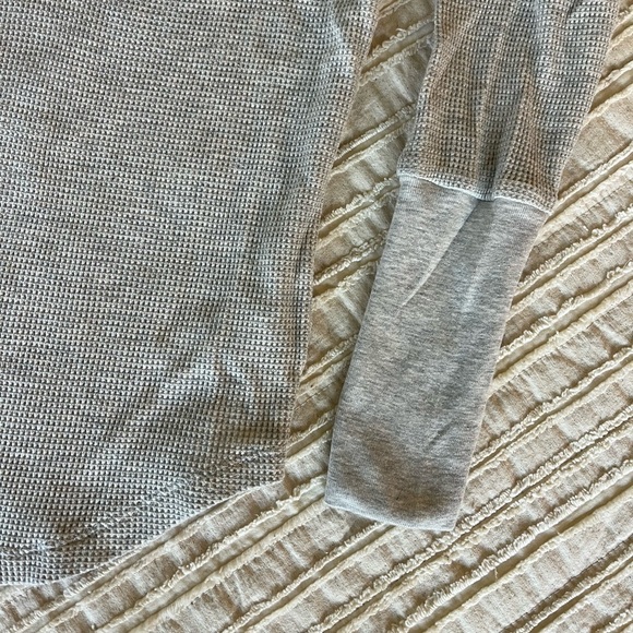 Splendid Classic Thermal Henley Size Small Light Grey - Picture 8 of 8